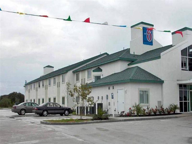Motel 6 Sinton Tx Exterior photo