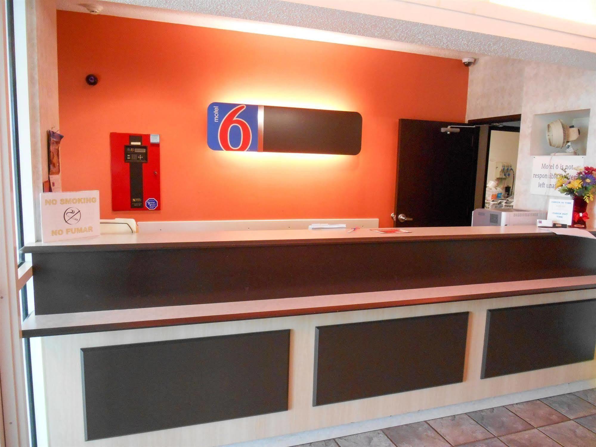 Motel 6 Sinton Tx Exterior photo